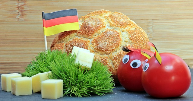 马克西半场15分，恩比德11中1，76人手握7分领先