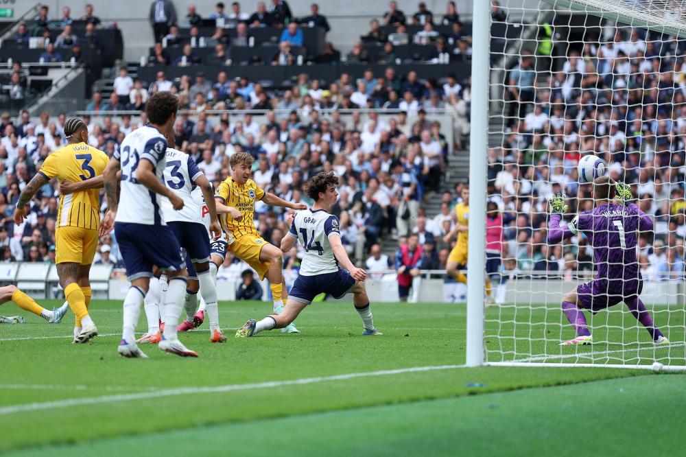 阿森纳3-1完胜拜仁，五档次差距尽显，欧冠小组赛掀翻对手