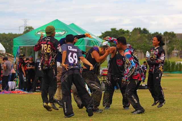 也引起了广 也引起了广