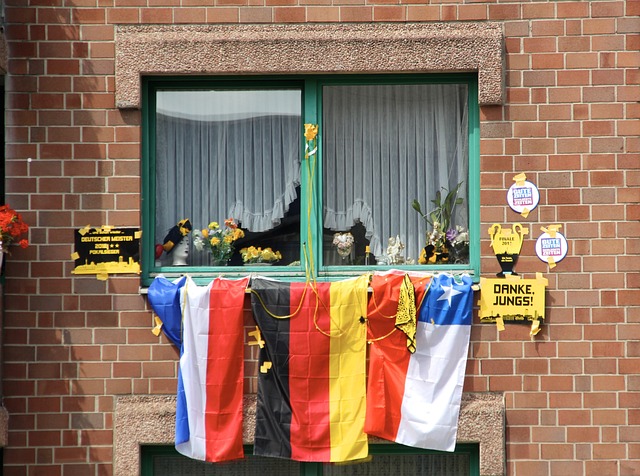 色变得更加 色变得更加